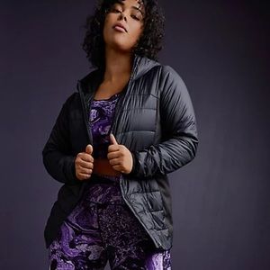 Torrid black light puff size 2 jacket NWT
